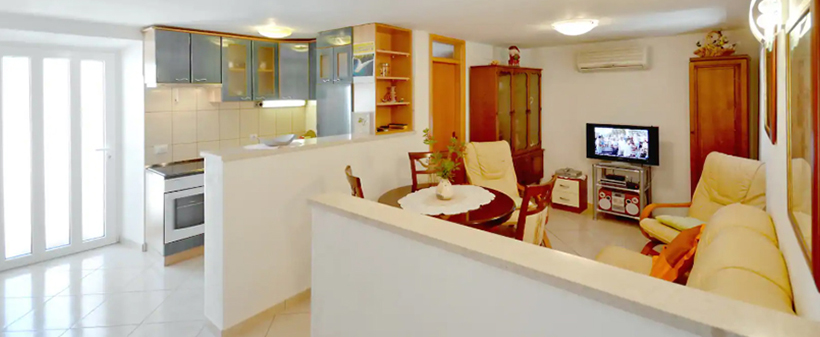 Vila Štambuk, Brač: oddih na morju kupon - Kuponko.si