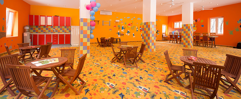 Hotel Zora, Primošten: morski oddih - Kuponko.si