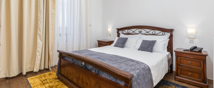 Hotel Neptun, Brioni: oddih s polpenzionom - Kuponko.si