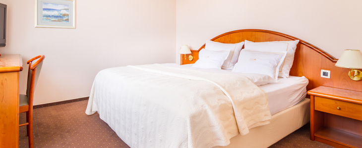 Hotel Malin, Krk: oddih s polpenzionom - Kuponko.si