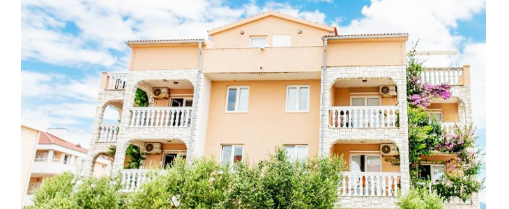 Peris Resort apartmaji, Novalja, Pag, 2x nočitev - Kuponko.si