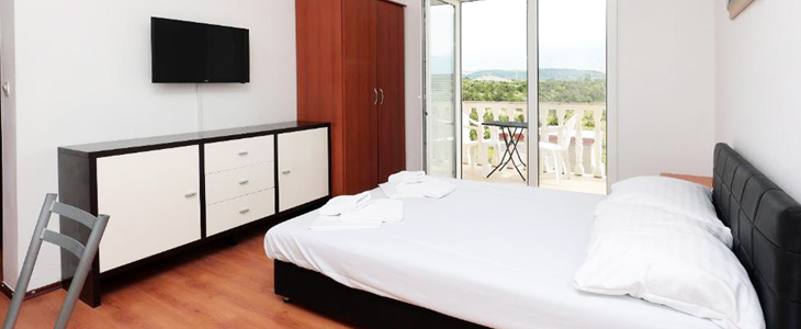 Peris Resort apartmaji, Novalja, Pag, 2x nočitev - Kuponko.si