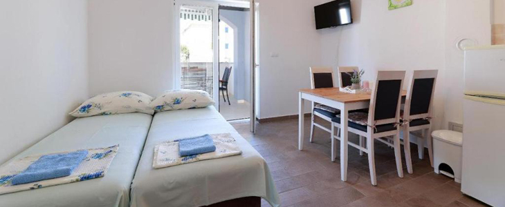 Apartmaji Kim, Novalja, Pag, najem - Kuponko.si