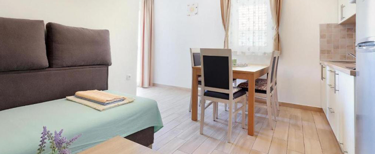 Apartmaji Kim, Novalja, Pag, najem - Kuponko.si