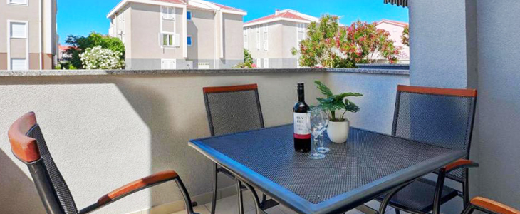 Apartmaji Kim, Novalja, Pag, najem - Kuponko.si