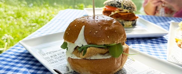 Gostilna Štirje ribniki, smesh burger - Kuponko.si