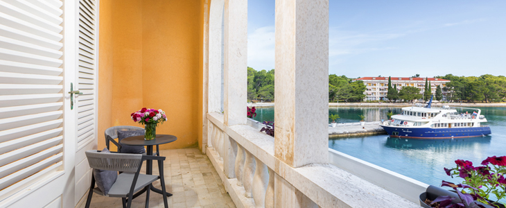 Hotel Neptun, Brioni: oddih s polpenzionom - Kuponko.si