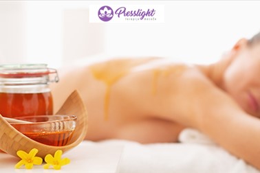 Presslight Salon: medeno razvanje z masažo in pilingom