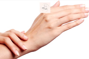 Salon SkinLux, naravna nega nohtov Salon SkinLux, naravna nega nohtov