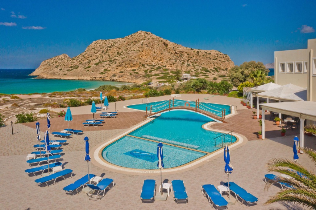 Royal Beach**** na otoku Karpatos v Grčiji - Kuponko.si