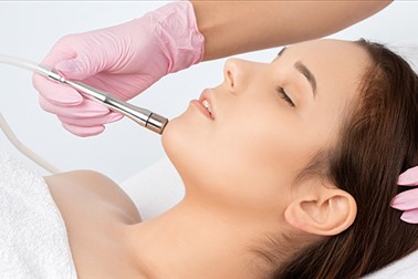 Salon Divine Beauty: nega obraza, 60 min Salon Divine Beauty: nega obraza, 60 min