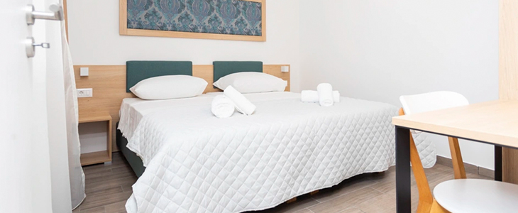 Apartmaji Medena**** Trogir, Hrvaška - Kuponko.si