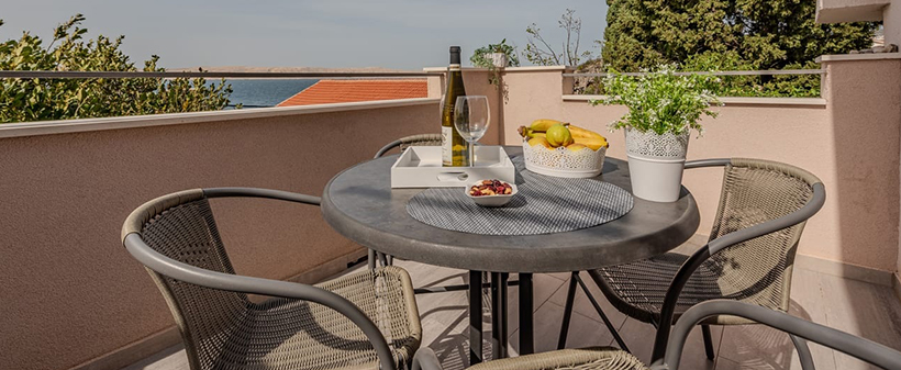 Apartmaji Ribarica: morski oddih - Kuponko.si