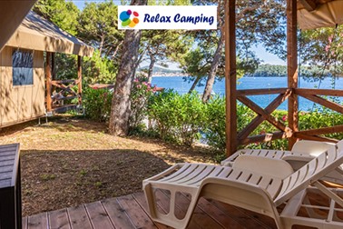 Kamp Poljana: oddih v glamping šotoru Kamp Poljana: oddih v glamping šotoru