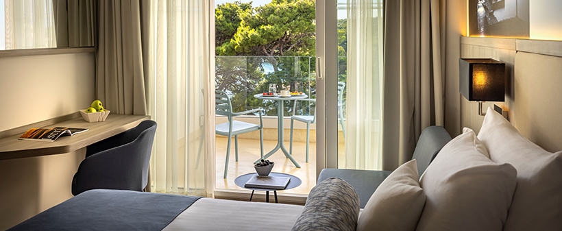 Valamar Carolina Hotel & Villas 4*:  poletni oddih - Kuponko.si