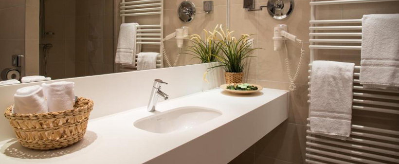 Boutique Hotel Erla 4*, nočitev z zajtrkom - Kuponko.si