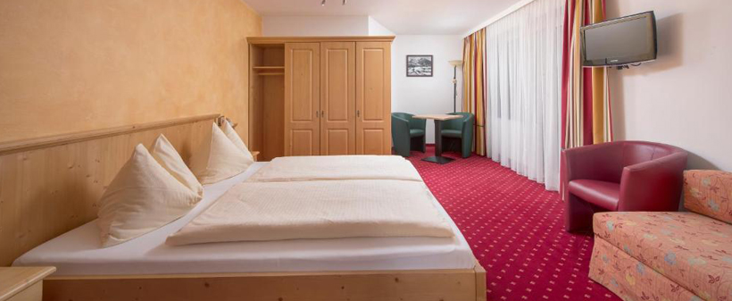 Hotelu Fischer Superior 3*, nočitev z zajtrkom - Kuponko.si