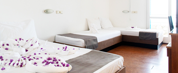 Beach hotel Croatia, počitnice z zajtrkom - Kuponko.si