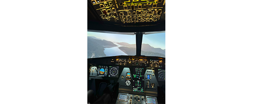 Flight simulator #1, let v letalskem simulatorju - Kuponko.si