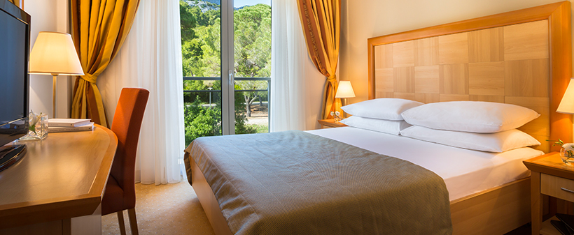 Aminess Vival Grand Azur 4*, Orebić, izlet z avtobusom - Kuponko.si