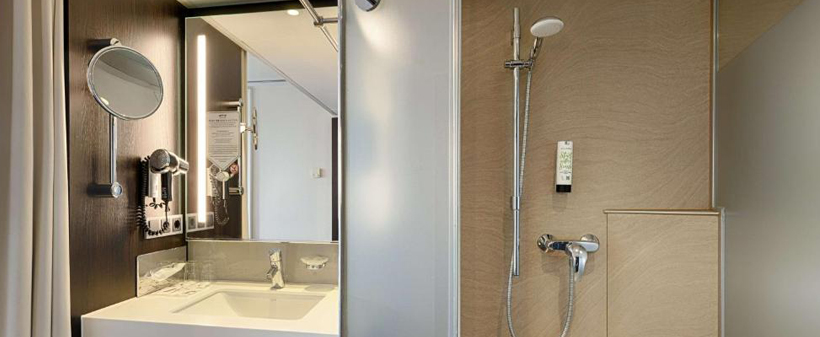 Park Inn by Radisson, Alexanderplatz Berlin - Kuponko.si