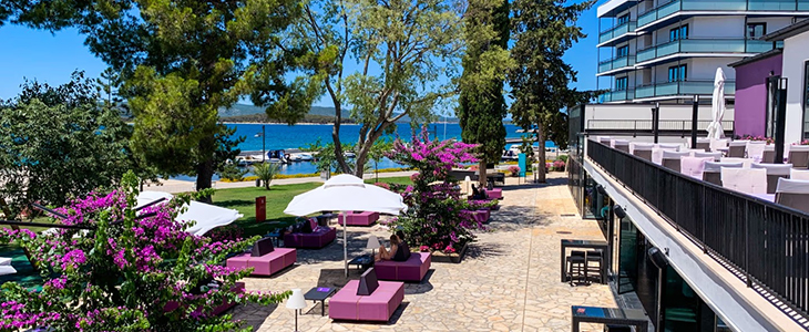 Hotel Adriatic***+, Biograd na Moru, Hrvaška - Kuponko.si