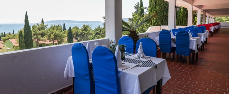 Apartmaji Medena**** Trogir, Hrvaška - Kuponko.si