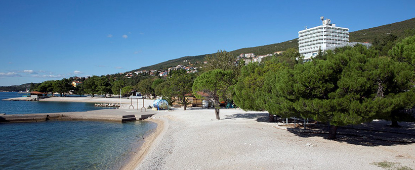 Paviljoni Omorika 3*, Crikvenica: oddih s polpenzionom - Kuponko.si