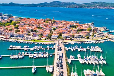 Hotel IN 4*, Biograd na Moru: oddih s polpenzionom
