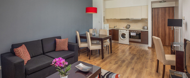 Escala Hotel & Suites 4*, Budimpešta: nočitev, zajtrk - Kuponko.si