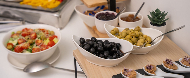 Escala Hotel & Suites 4*, Budimpešta: nočitev, zajtrk - Kuponko.si