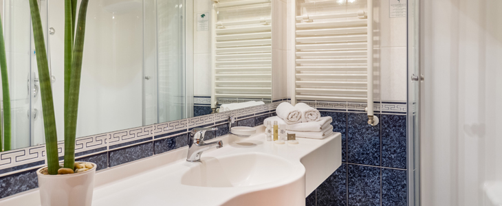 Hotel Malin, Krk: oddih s polpenzionom - Kuponko.si