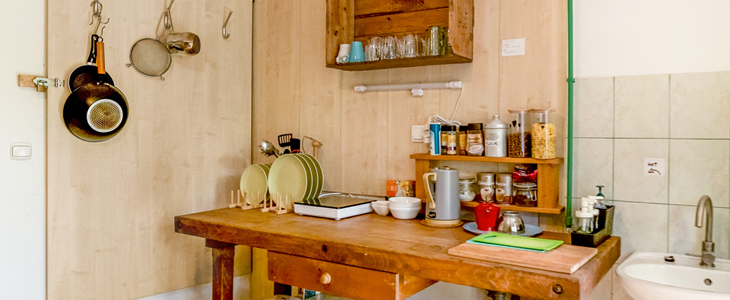 Resort pod orehi, glamping Luna, Bled - Kuponko.si