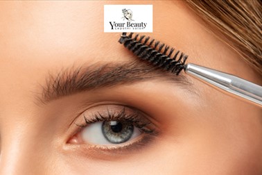 Salon Your Beauty: vihanje trepalnic in obrvi