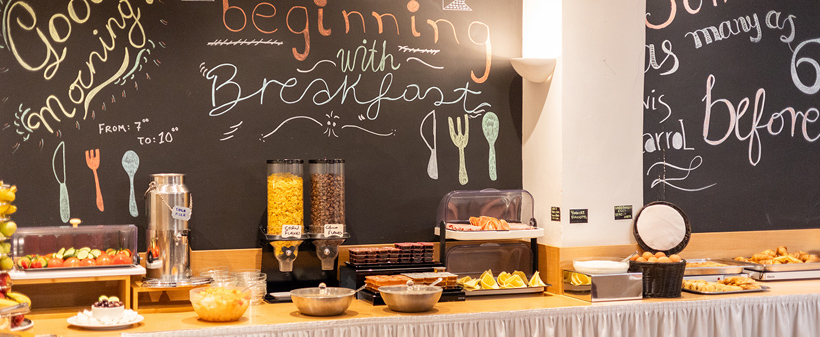 Marina Hotel Athens 3*, 2x nočitev z zajtrkom - Kuponko.si