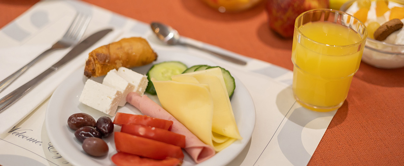 Marina Hotel Athens 3*, 2x nočitev z zajtrkom - Kuponko.si