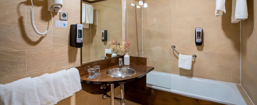 Hotel Victoria 4*, Madrid: Oddih v španskem ritmu - Kuponko.si