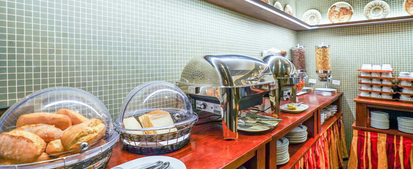 Hotel Victoria 4*, Madrid: Oddih v španskem ritmu - Kuponko.si