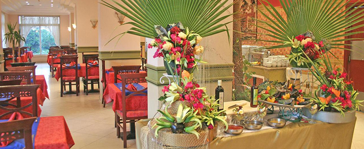 King Tut Aqua Park Beach Resort**** v Hurgadi, Egipt - Kuponko.si