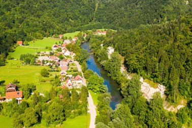 oddih ob reki Kolpi Pr' Vili Rozi