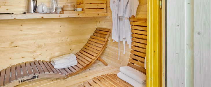 Resort pod orehi, glamping Luna, Bled - Kuponko.si