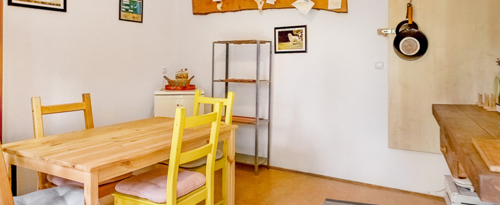 Resort pod orehi, glamping Luna, Bled - Kuponko.si