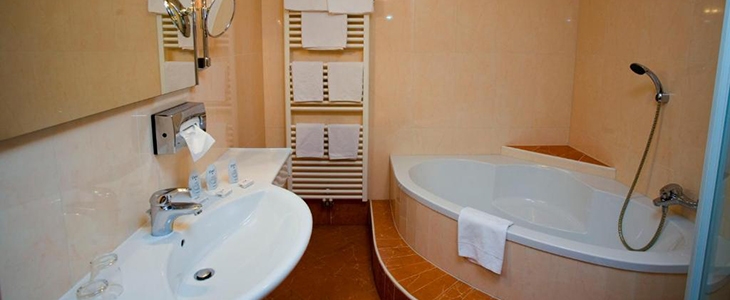 Wellness hotel Allmer, Bad Gleichenberg: 3x nočitev - Kuponko.si