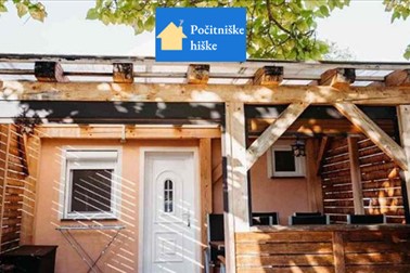 Počitnice v sodobni mobilni hiški v Termah Čatež