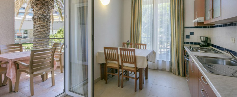 Apartmaji Punta****, Veli Lošinj, Hrvaška - Kuponko.si