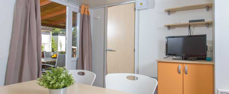 Mobilne hiške Kamp Stobreč 4* Split - Kuponko.si