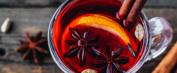 The Hotel, belo ali rdeče kuhano vino - Kuponko.si