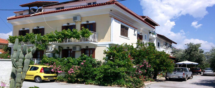 Hotel Pigi** na otoku Samos v Grčiji - Kuponko.si