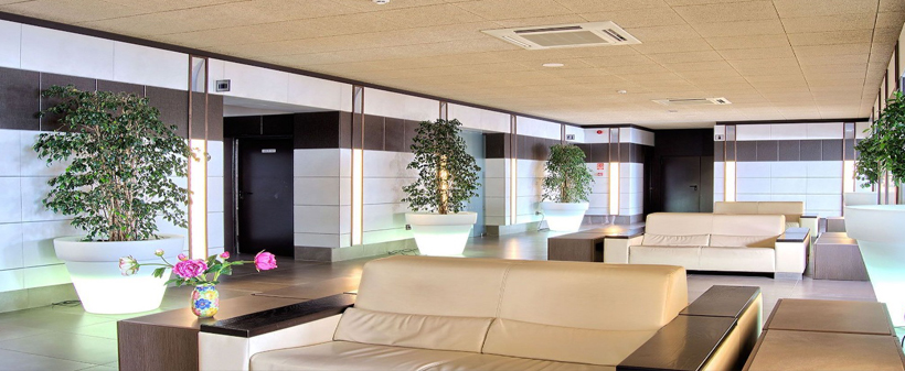 Papi hotel*** v Costa Bravi v Španiji - Kuponko.si