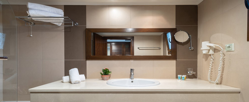 Hotel Porto Plaza 4* na otoku Limnos v Grčiji - Kuponko.si